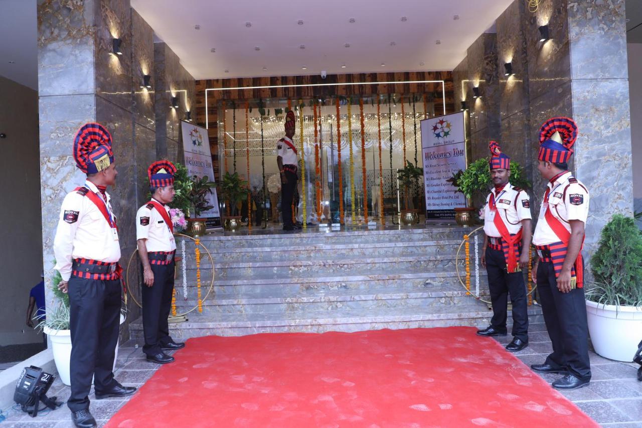 The Royal Class Hotel Gwalior Extérieur photo
