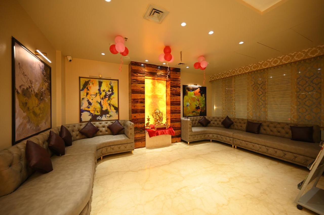 The Royal Class Hotel Gwalior Extérieur photo
