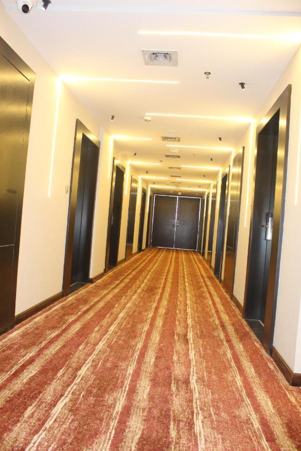 The Royal Class Hotel Gwalior Extérieur photo