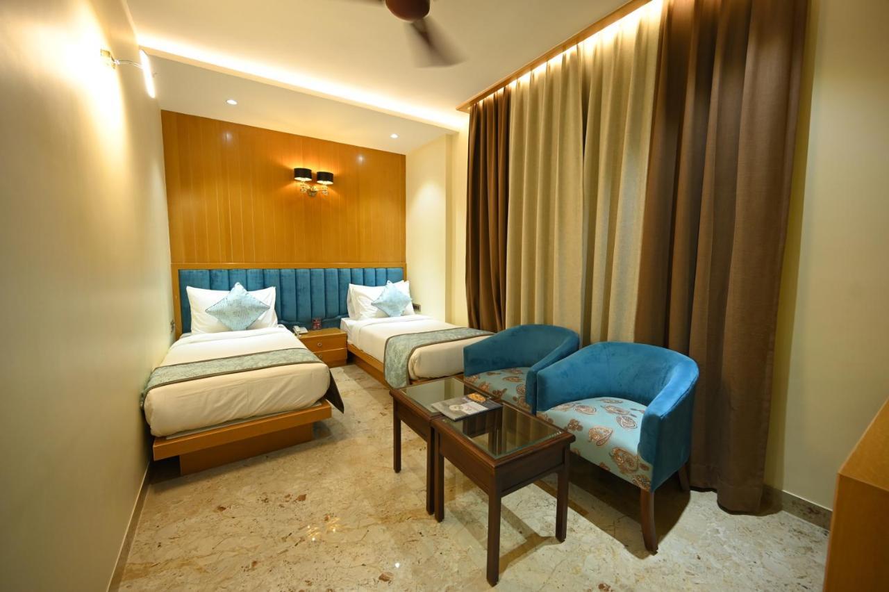 The Royal Class Hotel Gwalior Extérieur photo