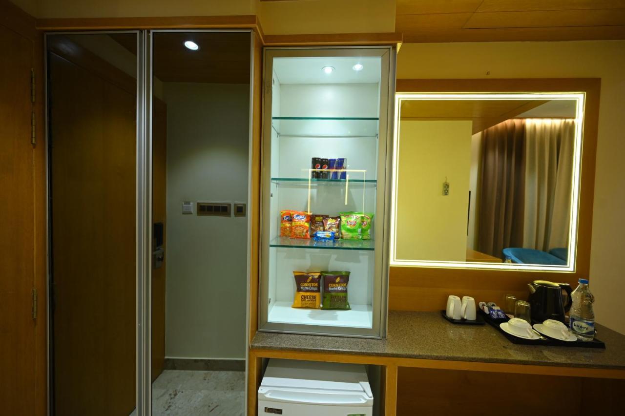 The Royal Class Hotel Gwalior Extérieur photo