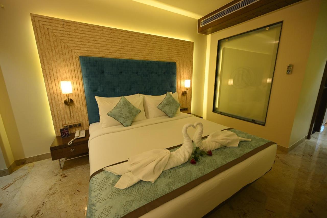 The Royal Class Hotel Gwalior Extérieur photo