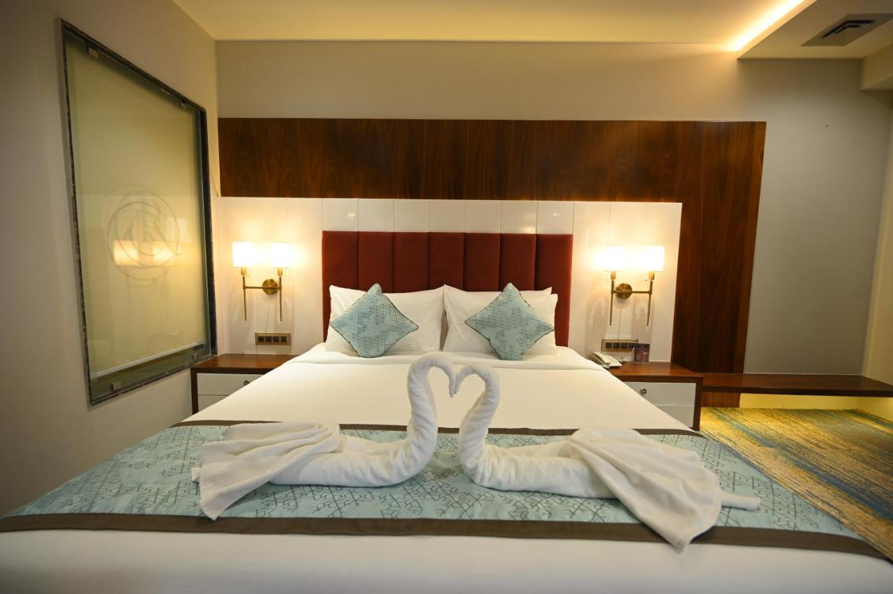 The Royal Class Hotel Gwalior Extérieur photo